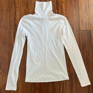 Everlane Luxe Rib Turtleneck; White; Size S